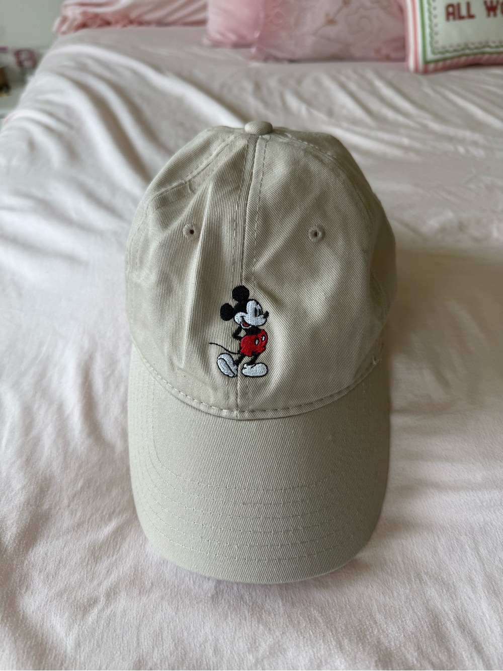 Beige Baseball Cap with Mickey Mouse Embroidery